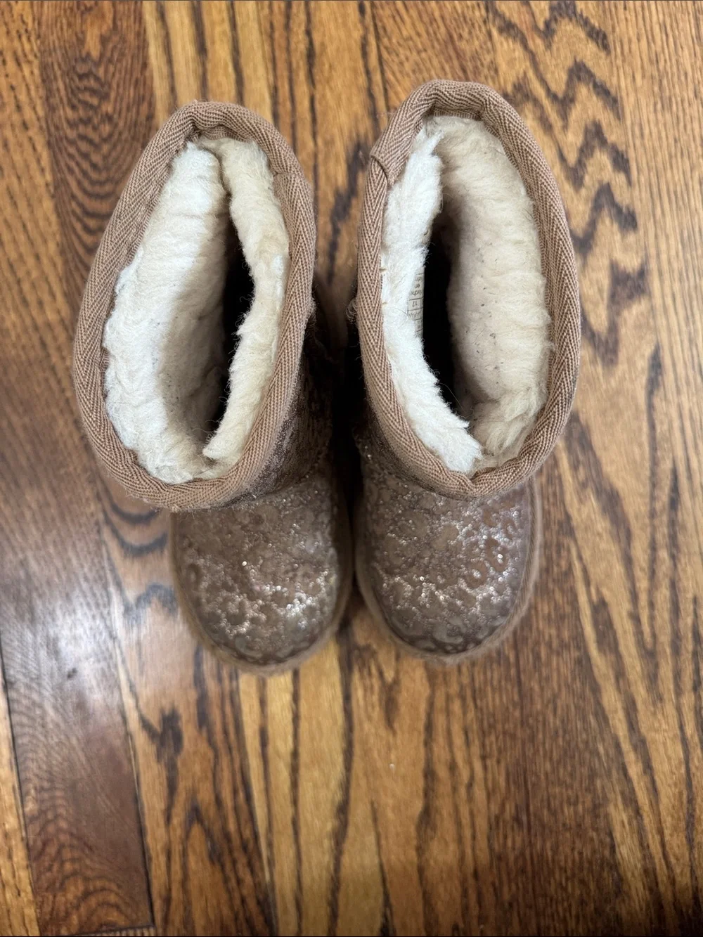 UGG Girl's Classic II Metallic Glitter Leopard Suede Boots, Baby/Toddler SZ 10